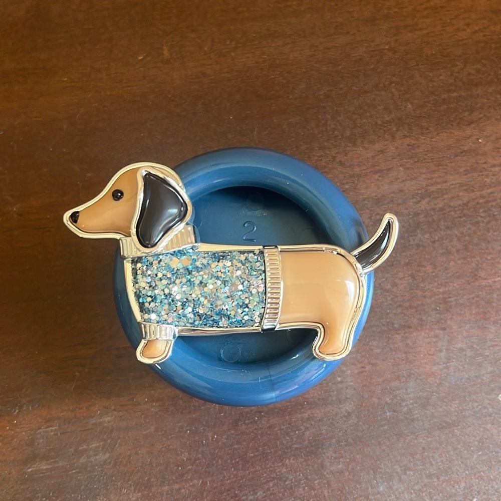 Dachshund visor car clip Bath & Body Works - Picture 2 of 3